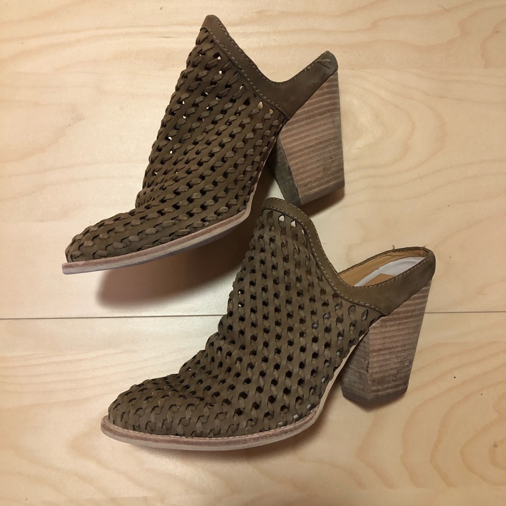 Dolce Vita leather weaved mules